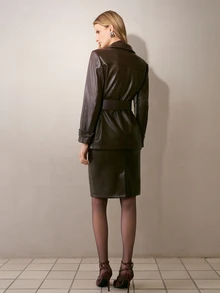 MOTF PREMIUM WOMEN'S PU LEATHER WIDE SHOULDER STRAIGHT SILHOUETTE VINTAGE BLAZER WITH BELT - Coffee Brown - View 5