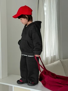 DAZY Baby Boy Solid Color Pocket Hoodie And Sweatpants Casual Set - Grey - View 4