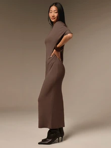 COSMINA 女款修身卡其色針織洋裝，優雅通勤穿搭，初秋洋裝 - 咖啡棕 - 查看 4