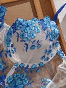 Myrelith 2pcs Colorful Embroidered Contrast Mesh Underwire Bra And Panty Set - Multicolor - View 4