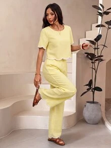 SHEIN PETITE 2件組女款夏季休閒黑白格紋對比色圓領短袖上衣與長褲套裝 - 淡黃色 - 查看 8