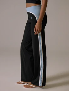 Musera Sport Celana Panjang Gaya Yoga Pinggang Rendah dengan Garis-Garis Warna Kontras di Sisi dan Tepi Berpipa untuk Musim Dingin dan Gugur, Aktivitas Pilates dan Gerak - Hitam - View 3