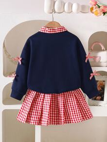Elladie kids 2件組少女春/秋季套裝，深藍色長袖領口衛衣搭配紅白格紋百褶裙，甜美學院風，胸前櫻桃字母圖案印花，可愛休閒，適合外出穿搭 - 寶藍色 - 查看 3