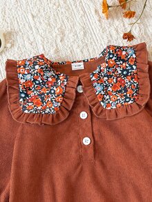 SHEIN 1件棕色女嬰花卉拼接彼得潘領長袖連身衣 秋季 - 卡其色 - 查看 5