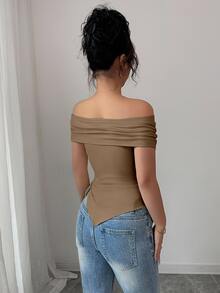 Rafferiza 女款夏季休閒性感通勤修身露肩短袖T恤 外出穿搭卡其色 - 咖啡棕 - 查看 2