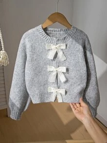 SHEIN 女童淺灰色圓領針織開襟衫，3D蕾絲蝴蝶結設計，短燈籠袖毛衣外套，寬鬆版型，秋冬外套上衣 - 灰色 - 查看 1