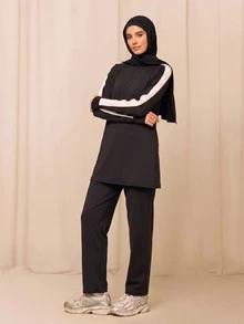 SHEIN With My Calm Black & White Contrast Striped Half-Zip Long Sleeve Muslim Sports 3 Pieces Set, Modest Flattering Middle Eastern Fitness Yoga Outfit - Black - View 3