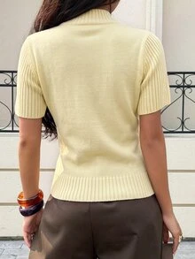 Siren Gaze 女款純色高領短袖羊毛針織上衣，四季皆宜 - 淡黃色 - 查看 2