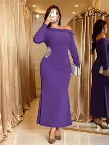 Reflora Gaun Pesta Elegan Ukuran Plus dengan Leher Asimetris dan Dekorasi Rhinestone - Purple - View 5