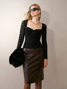 MOTF PREMIUM ATASAN LENGAN PANJANG MODEL RENDA PRANCIS SLIM FIT - Hitam - View 3