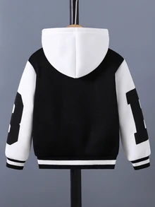 SHEIN Genkimix Kids 1件男童單件街頭風夾克，極簡翻領設計，白色袖子配藍色主體，字母圖案印花長袖開襟夾克，客製化針織對比羅紋袖口與下擺，保暖，適合日常穿著、運動、上學、旅行，百搭褲裝 - 黑與白 - 查看 2