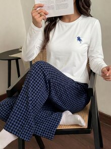 青少年女孩白色圓領長袖藍色小馬印花寬鬆上衣，搭配藍黑格紋針織面料，舒適柔軟材質，Ins風極簡居家休閒兩件式睡衣套裝 - 白色 - 查看 5