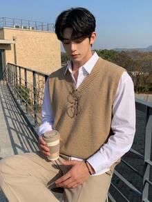 DAZY Men's Solid Color V-Neck Casual Versatile Knit Vest - Camel - View 7