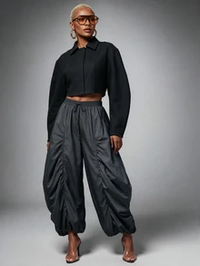 SHEIN Lunessa Mantel Pendek Hitam Wanita - Hitam - View 3