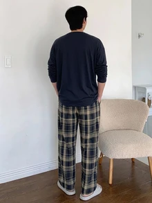 DAZY 夏季字母印花T恤與格紋長褲男士居家休閒套裝 - 彩色 - 查看 2