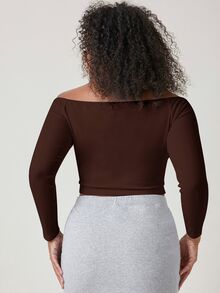 SHEIN BASICS 大尺碼純色露肩短版T恤 女款夏季上衣 夏日穿搭 - 棕色 - 查看 2