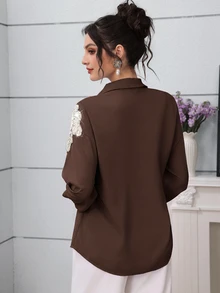 Modelyn 女款花卉圖案休閒日常穿著襯衫 - 巧克力棕 - 查看 2