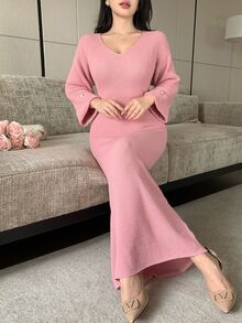 Modelyn فستان نسائي بلون موحد بأكتاف منسدلة وقصة ضيقة أنيق من الصوف المحبوك - وردي - مشاهدة 7