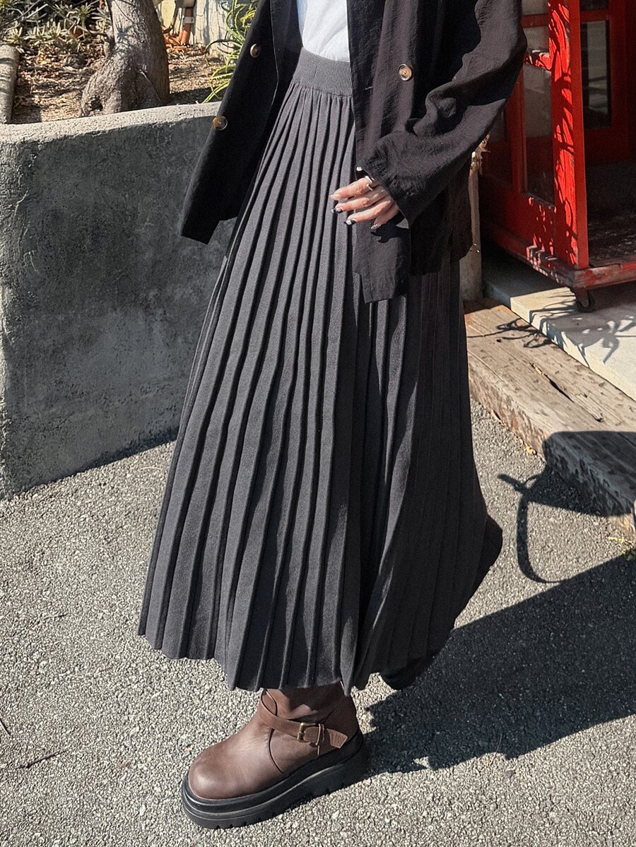 FRIFUL Women's Autumn Pleated Long Sweater Skirt - Dark Grey - View 1