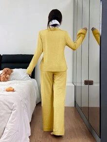 SHEIN 女款寬鬆休閒舒適針織翻領長袖褲裝睡衣套裝 - 黃色 - 查看 2