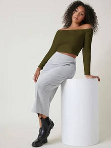 SHEIN BASICS 大尺碼純色露肩短版T恤女款夏季上衣 夏日穿搭 - 軍綠色 - 查看 3