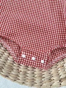 SHEIN Baby Girl Colorblock Peter Pan Collar Colorblock Bow Cute Floral Duck Embroidery Pattern Long Sleeve Plaid Versatile Romper Thick Style Suitable For Winter - Red and White - View 5