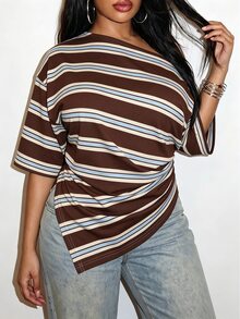 SHEIN CURVE+ 女款條紋拼接休閒百搭日常短袖不對稱露肩大尺碼全印花T恤 - 彩色 - 查看 4