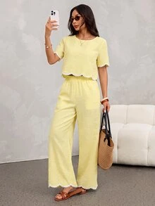 SHEIN PETITE 2件組女款夏季休閒黑白格紋對比色圓領短袖上衣與長褲套裝 - 淡黃色 - 查看 5