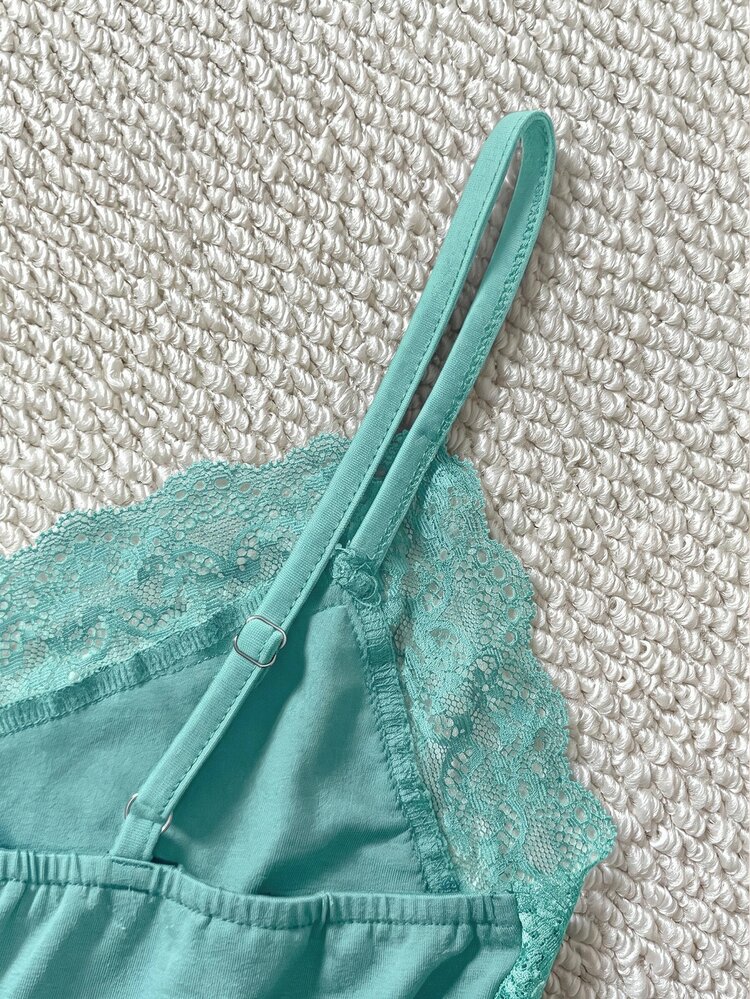 IslaSuriya Women's Lace Patchwork Slim Fit Camisole - Mint Green - View 3