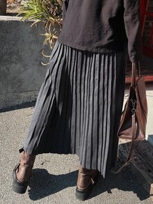 FRIFUL Women's Autumn Pleated Long Sweater Skirt - Dark Grey - View 2