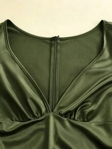 GlowEve 女款黑色緞面泡泡袖短洋裝，深V領，蕾絲下擺，抓皺腰部，修身剪裁，正式派對晚裝 - 軍綠色 - 查看 5