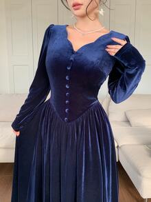 Feyla New Vintage Design Wavy Edge Button-Up Cinched Waist Pleated A-Line Slimming Velvet Dress - Navy Blue - View 4