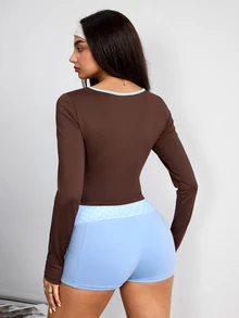 Dewbera Dewbera Women's Trim Long Sleeve Cropped Sports T-Shirt - Brown - View 2