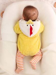 SHEIN Newborn Baby Chick Design Hooded Colorblock Fleece Romper And Striped Pants Set - Yellow - View 5
