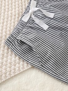 SHEIN 兒童小男孩學院風刺繡Logo立領長袖襯衫/長褲套裝 - 彩色 - 查看 4