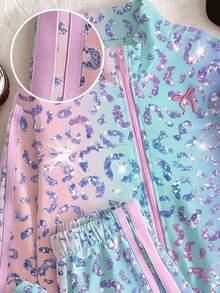 SHEIN 2件組女孩套裝：彩色條紋拉鍊夾克配刺繡蝴蝶結與鬆緊腰長褲，適合幼兒園女孩。復古運動風套裝，適用於街頭穿搭、運動、健身與閨蜜出遊，四季時尚單品。 - 彩色 - 查看 3