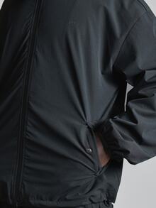 Musero Sport Elevated Minimal Runing Jacket Back Storm Flap Bungee Cord Adjuster In Hem Spring Summer Sports Activewear - Black - View 6