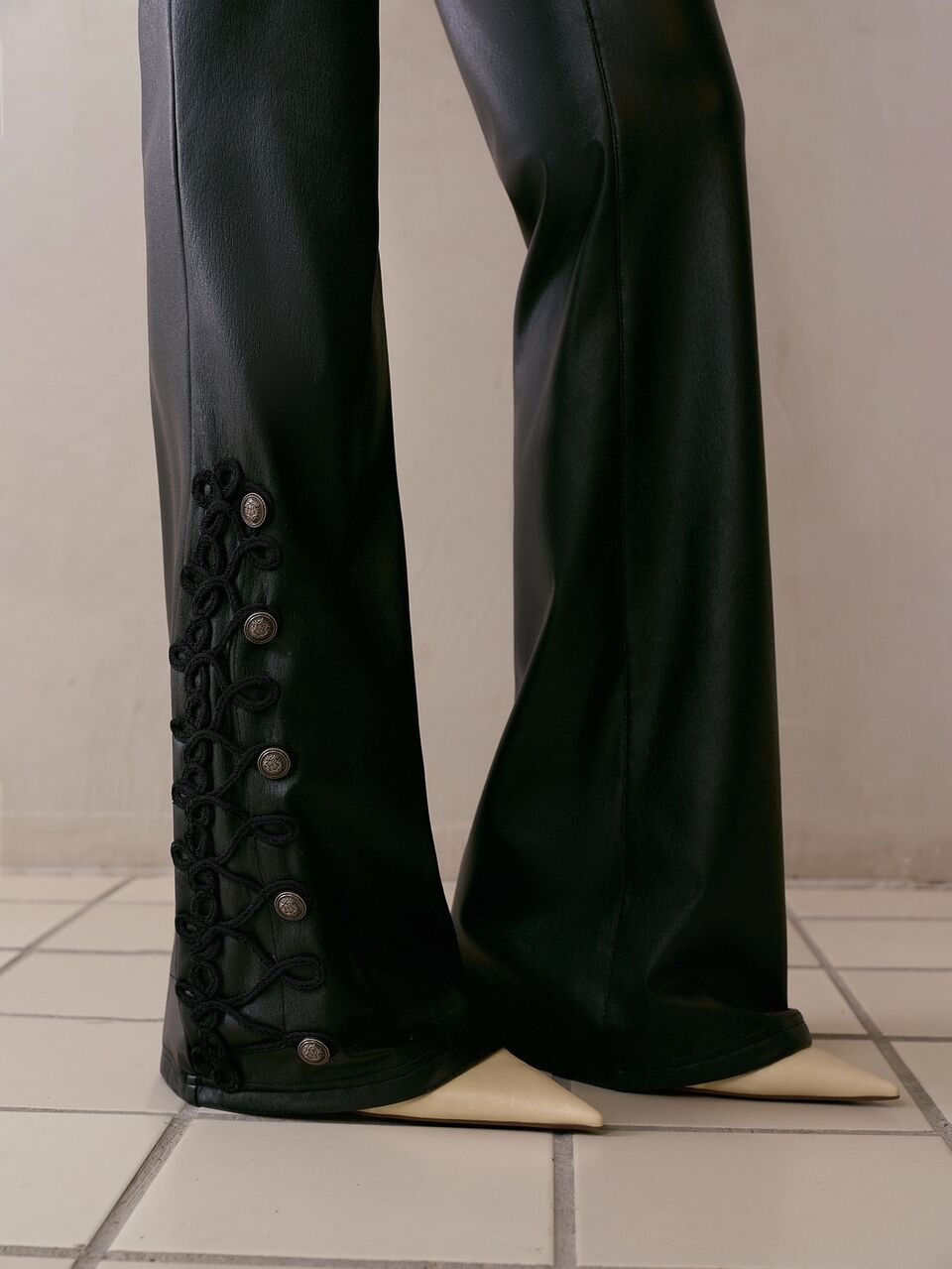 MOTF SLIM FIT PU LEATHER WOMEN'S LONG PANTS WITH DRAWSTRING DECORATION