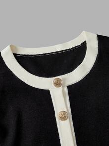 SHEIN MOD كارديجان محبوك بحافة مكشكشة بألوان متباينة، مقاس كبير، بأسلوب أنيق وراقي - أبيض وأسود - مشاهدة 3