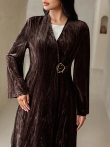 Veilorie عباية نسائية من المخمل أنيقة وعصرية مزينة بالمعادن بأكمام طويلة - أخضر - مشاهدة 3