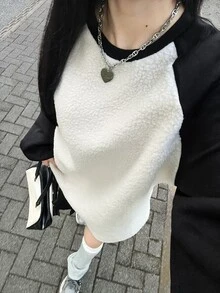 FRIFUL Women's Back Embroidery Contrast Color Long Sleeve Sweatshirt For Vacation And Travel Fall - Black and White - View 7