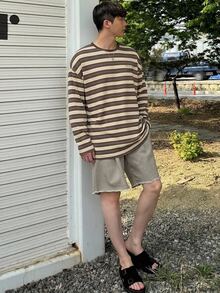 DAZY 春秋款男士長袖圓領棕色與杏色條紋針織布料後背字母印花長袖T恤 - 彩色 - 查看 6