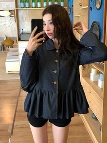 DAZY Jaket dan Mantel Denim Wanita Model Mengembang Berbentuk Kuncup Warna Asli untuk Musim Gugur - Dark Wash - View 3