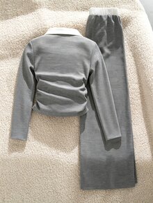 SHEIN 2件組女童韓系溫柔風早秋新款對比色針織套裝，波羅領蝴蝶結刺繡羅紋寬腿褲，適合日常上學與外出 - 灰色 - 查看 2