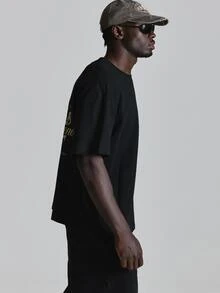 Oversized Drop Shoulder Tshirt "Maison Musero"Graphic Print Crew Neckline Autum Winter Essentials - Black - View 4