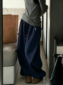 IslaSuriya 女款秋冬百搭極簡加厚小馬刺繡純色鬆緊腰抽繩寬鬆束口運動長褲 - 藍色 - 查看 3