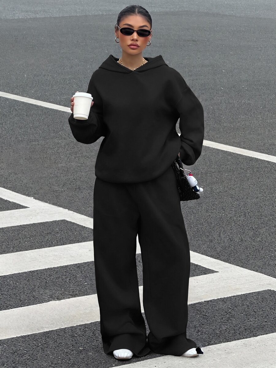 Muchica 休閒極簡風女款兩件套,秋冬女款帽 T 與運動長褲套裝,適合秋冬,百搭,適合日常穿著 - 黑色 - 查看 1