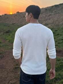 DAZY Spring/Autumn White Round Neck Half-Button Waffle Texture Fabric Long Sleeve Men's T-Shirt - White - View 3