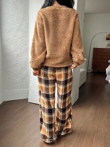 DAZY Women's Winter Warm Pajama Set - Khaki - View 2