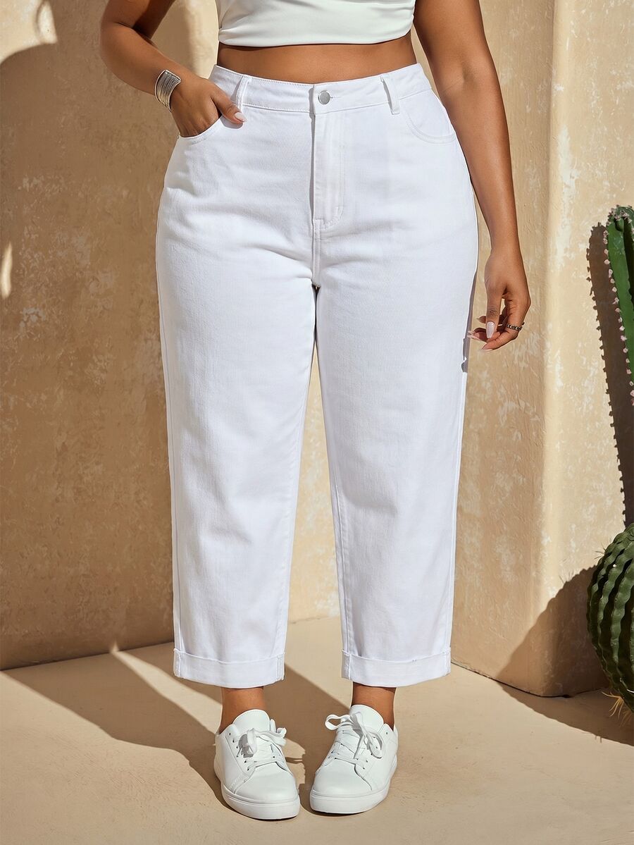 SHEIN CURVE+ Plus Size Women's Casual High Waist Denim Mom Jeans With Pockets, Cropped Length - White - View 1